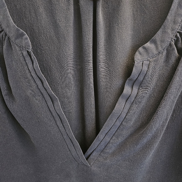 Joie Silk Tank Sz M Sleeveless Blouse - Picture 4 of 5